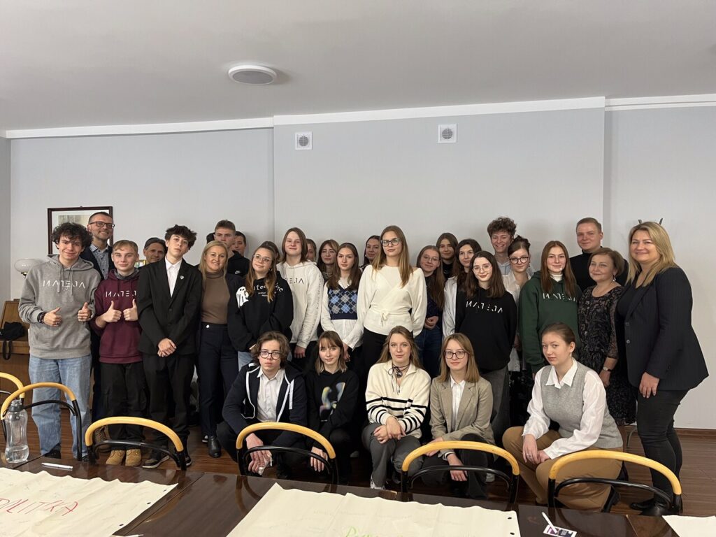 Podsumowanie warsztatów w ramach projektu „Kim jest młody obywatel/ka?”
